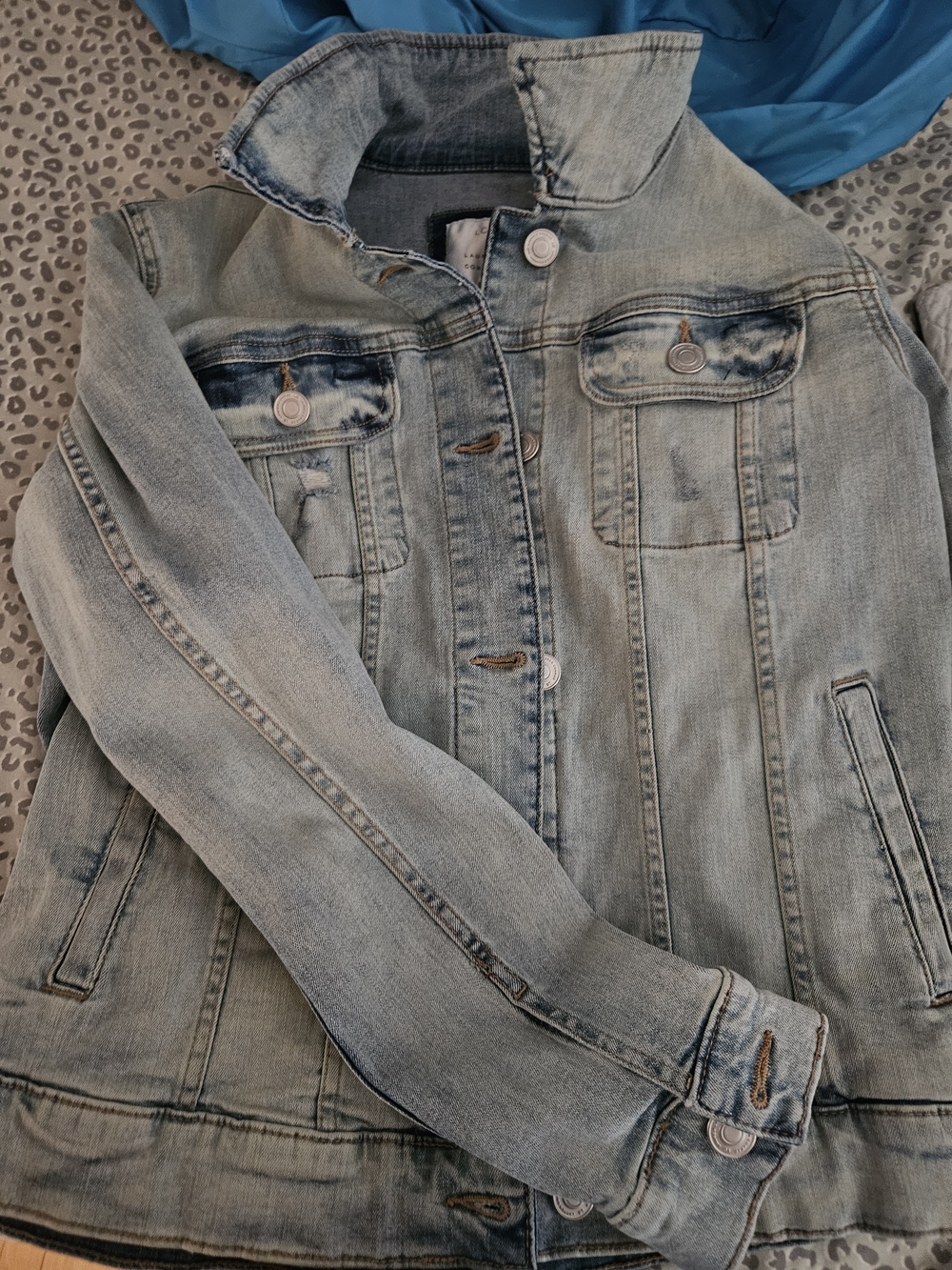 LC Lauren Conrad Light Wash Denim Jean Jacket